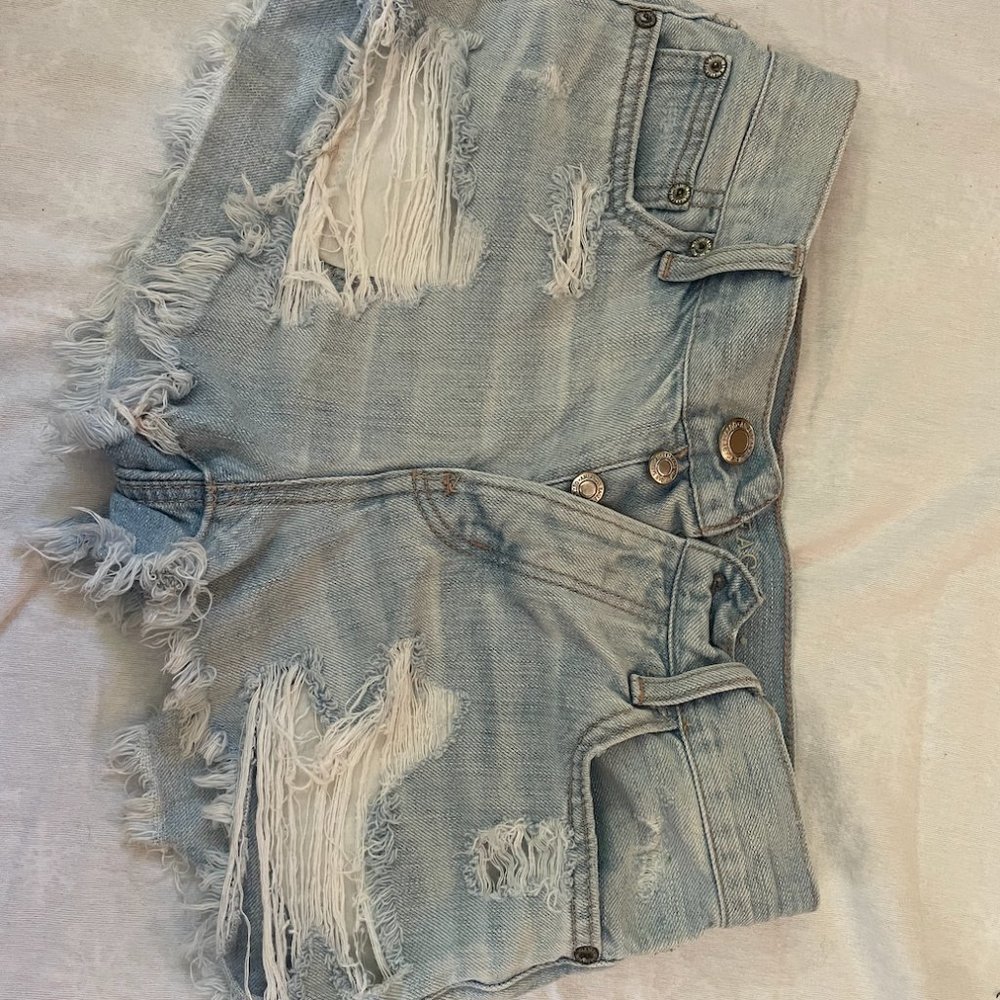 American Eagle Light washed Jean Shorts